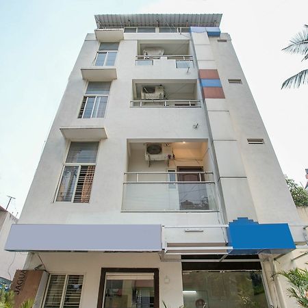 Oyo 13170 Victory Suites Bangalore Exterior foto