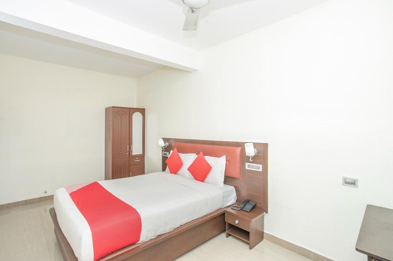 Oyo 13170 Victory Suites Bangalore Exterior foto